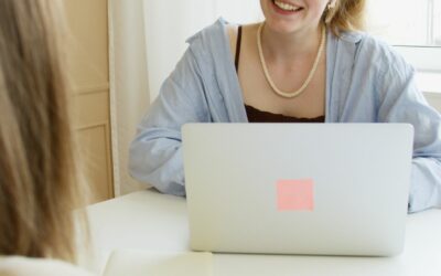 Comment concilier recherche d’emploi et rôle de proche aidant ? – propositions pratiques issues d&rsquo;une collaboration entre Nouveau Souffle et France Travail